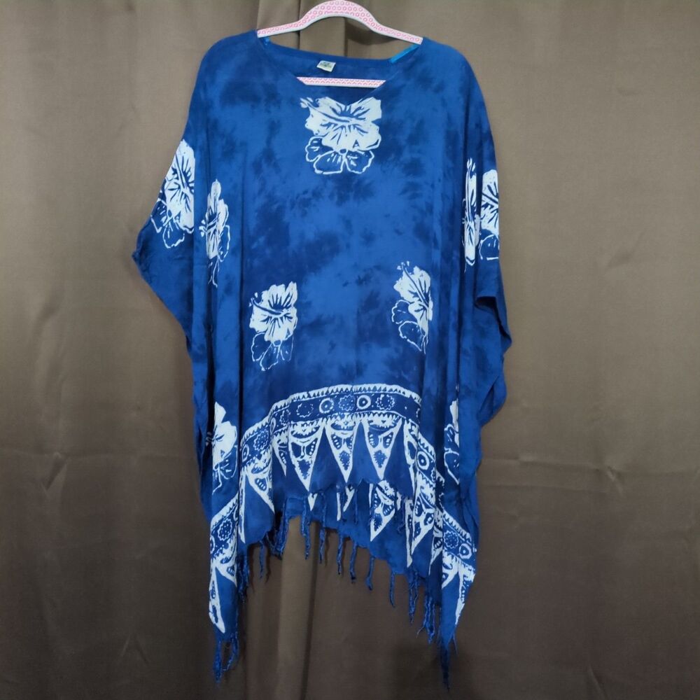 Island Planet Women’s Blue White Floral Print Beach Coverup One Size FLAWS